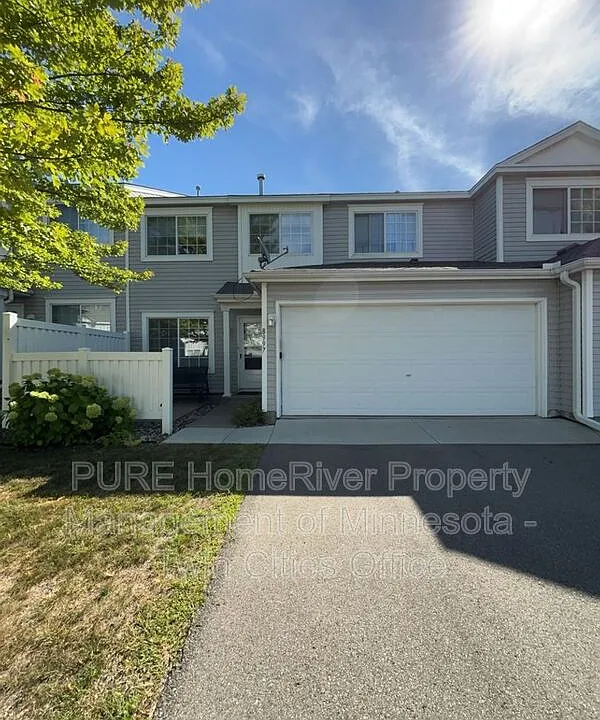 8997 Scarlet Globe Dr