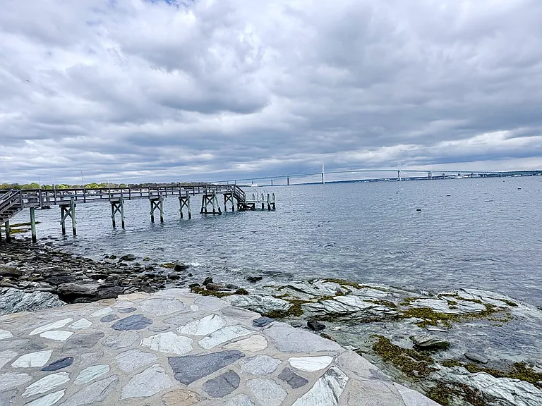 Walcott Ave — Photo 92