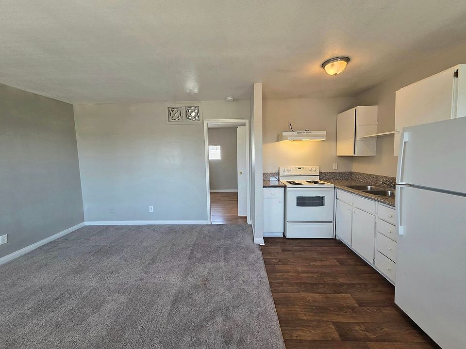 1st image of 237 W Chicago Ave APT 6