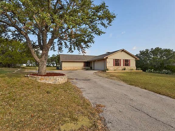 3rd image of 21430 Lakefront Dr