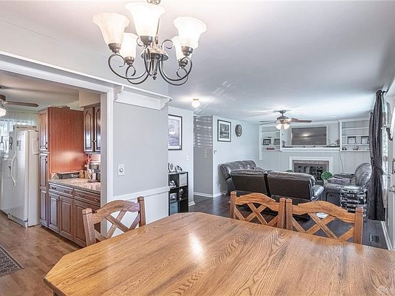 5th image of 2451 Oak Park Ave