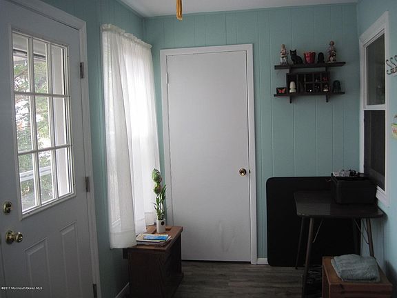 3rd image of 207 Laurel Place #C