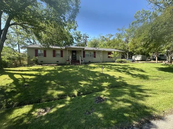 2004 E 6th St, Corinth, MS 38834