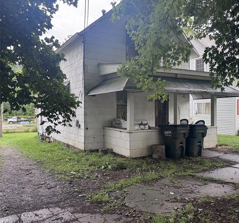 2nd image of 1022 N Main St