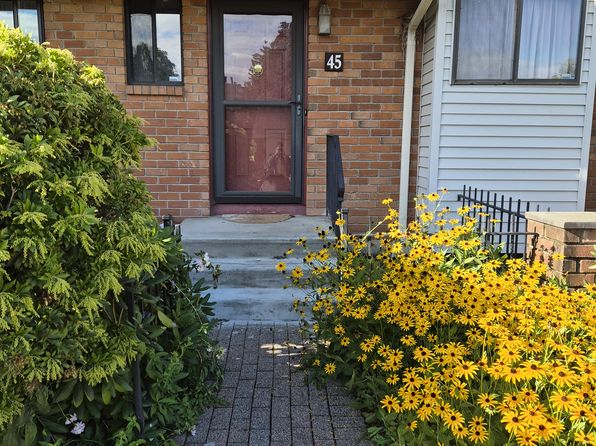 45 Danforth Ln