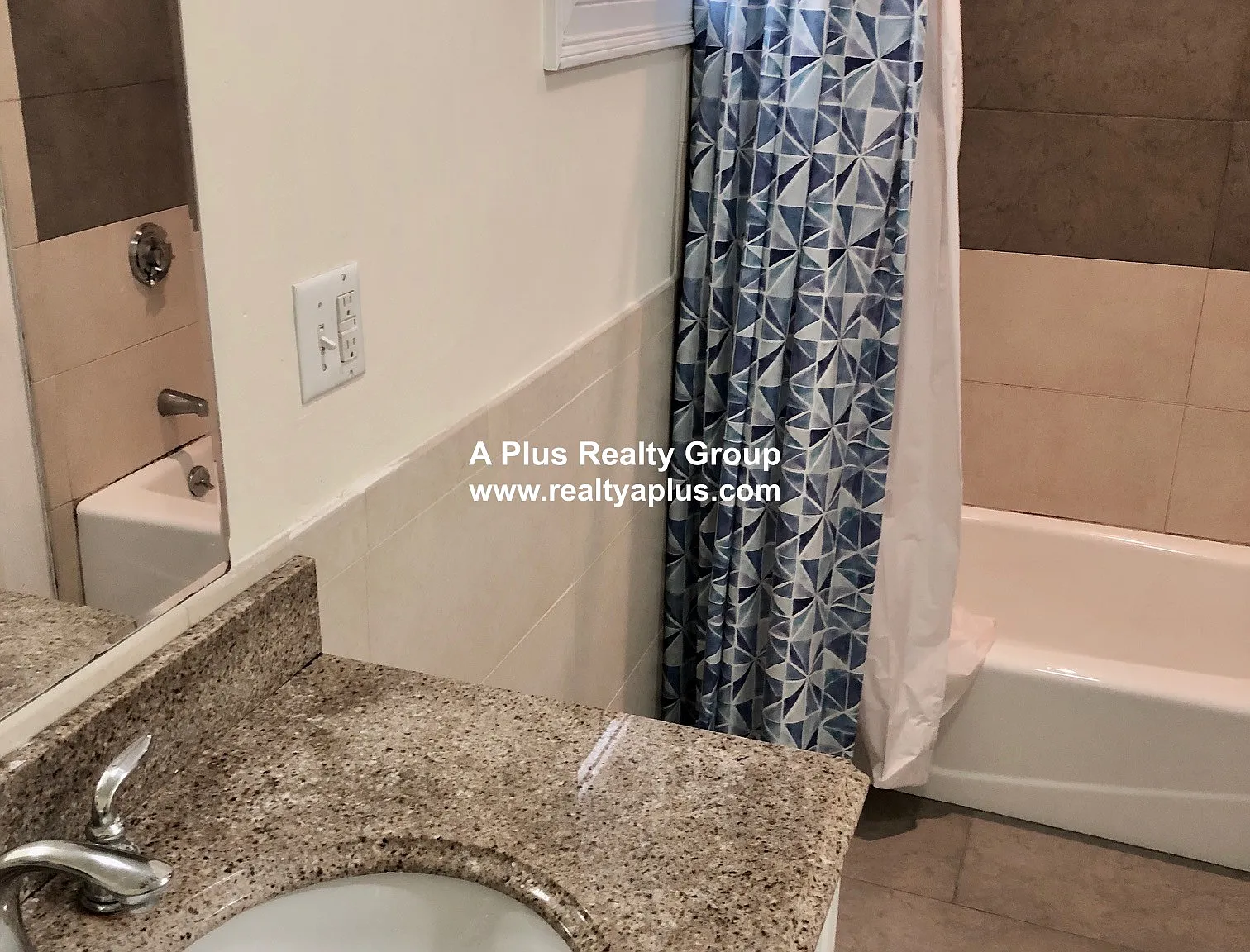 3 bed, 1.0 bath, $3,195 — Photo 3