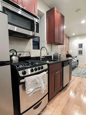 Rented by City Connections Realty | media 54