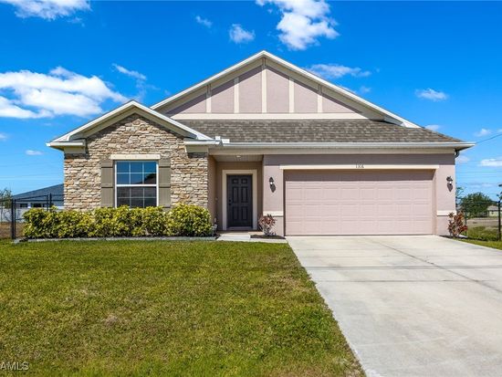 1316 NE Juanita Pl, Cape Coral, FL 33909