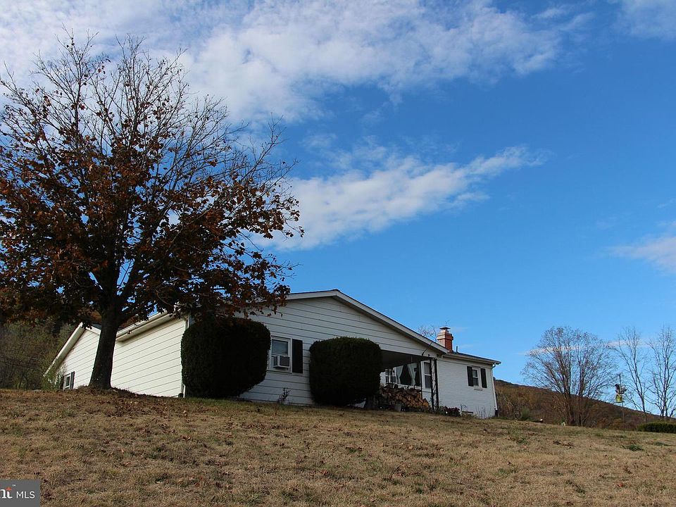 1st image of 775 Corner Rd