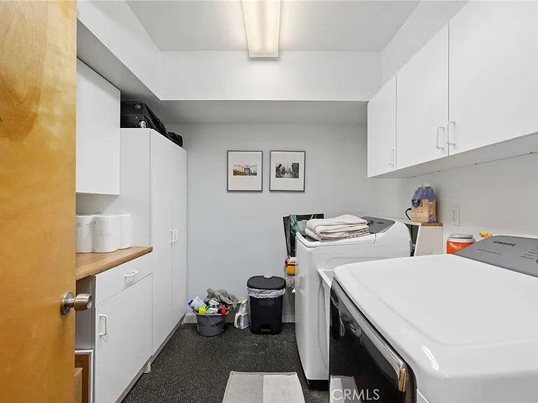 701 Loma Dr — Photo 32