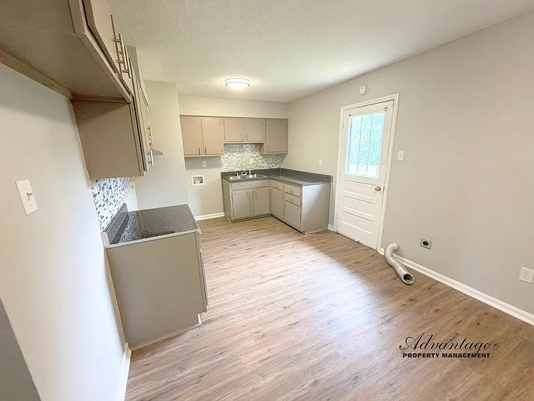 3816 Ford Rd — Photo 12