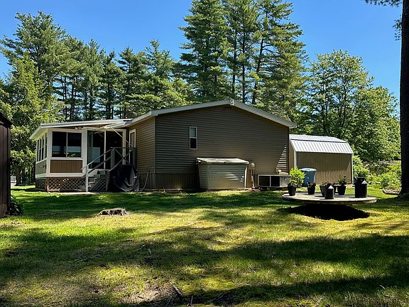 5th image of 30 Earl Dr
