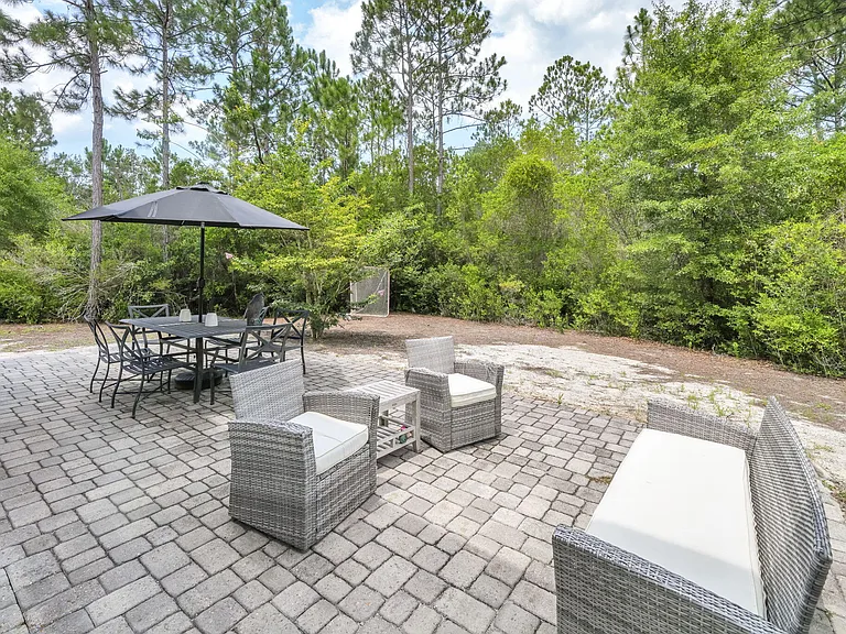 61 Oakley Ct — Photo 21