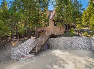 332 Old Toll Rd, Lake Arrowhead, CA 92352