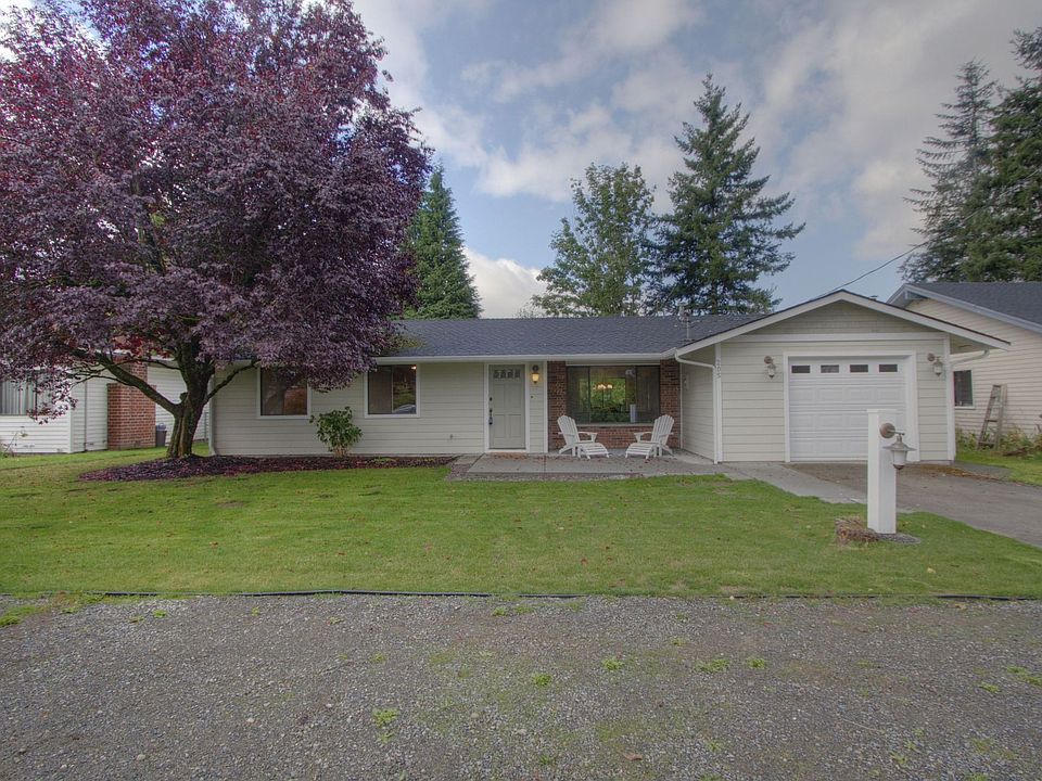 1st image of 205 Thrasher Ave NE