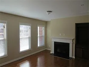 456 Fieldview Ln — Photo 4