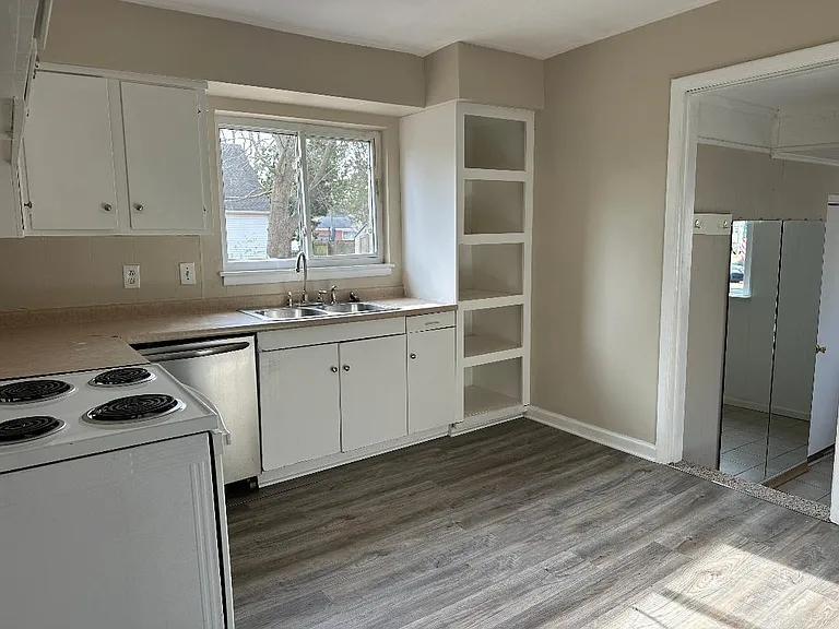 4833 Peachcreek Ln — Photo 6