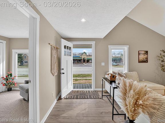 3rd image of 718 W Grand River Ave