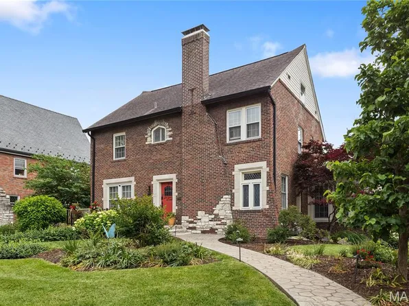 7456 Parkdale Ave, Saint Louis, MO 63105