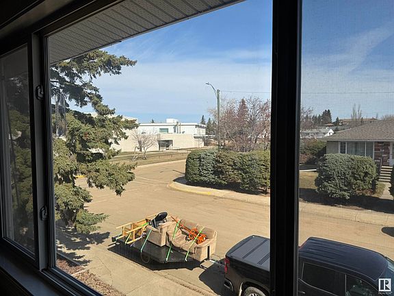 2nd image of 4625 50a St #7
