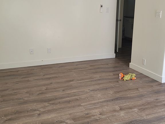 4th image of 220 S G St APT B