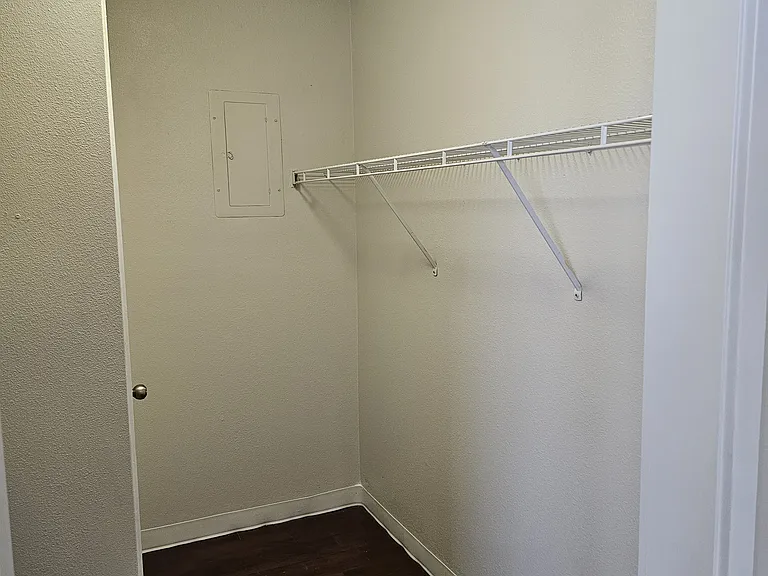 Main Street Residences — Photo 17