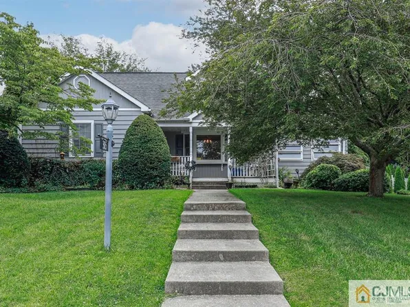 305 Pershing Ave, Phillipsburg, NJ 08865