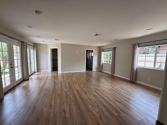 4th image of 5990 Dovetail Dr