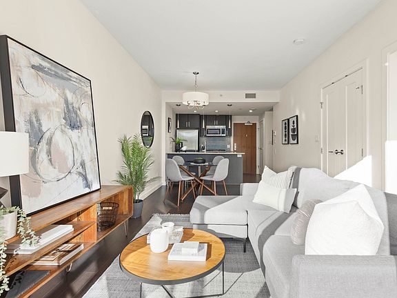 2nd image of 38 W 1st Ave #608