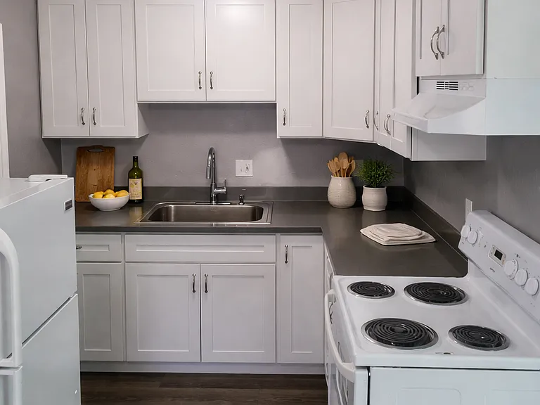2131 Sacramento St #4 — Photo 9