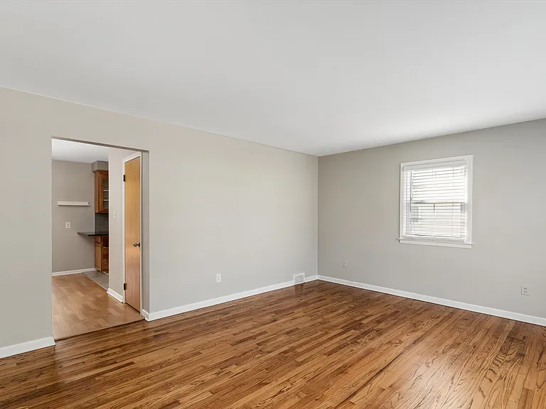 4514 Sedgemoor Ave — Photo 6