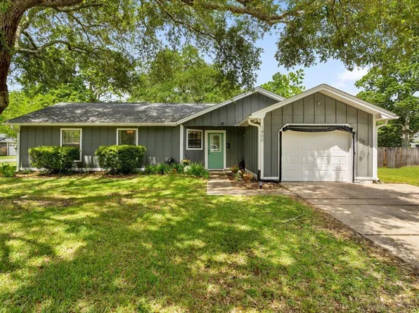 1400 Mixon Dr, Fort Walton Beach, FL 32547