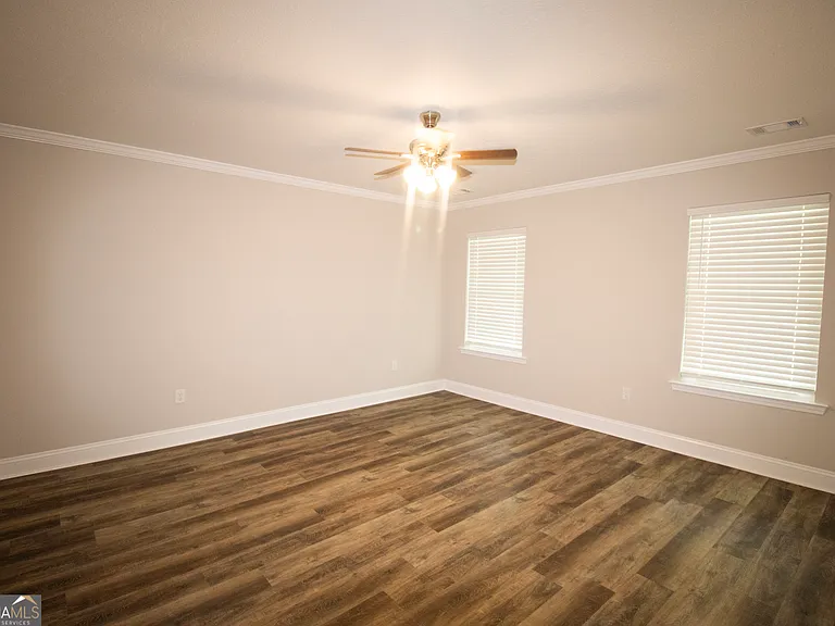 106 Woodsedge Dr #B — Photo 8