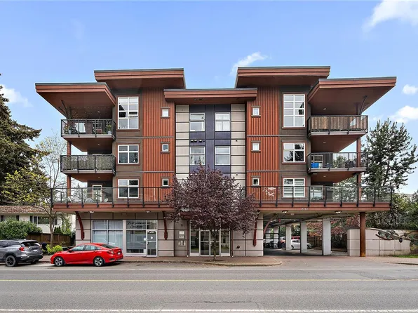 2717 Peatt Rd #202, Langford, BC V9B 3V2