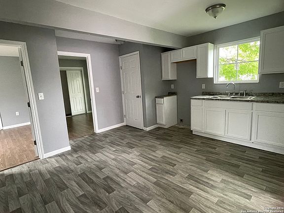 4th image of 936 DELGADO ST