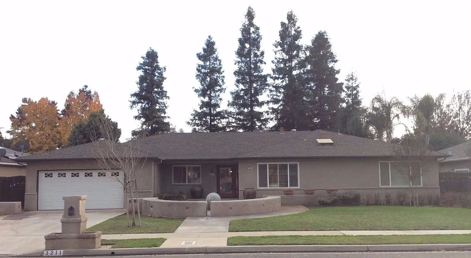 3211 W Browning Ave photo 1