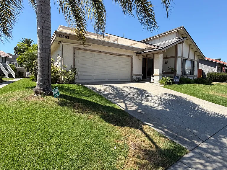 17141 Harbor Bluffs Cir #D — Photo 12