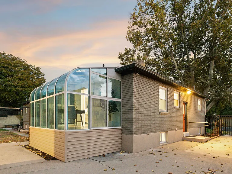 1021 E Millbert Ave — Photo 17