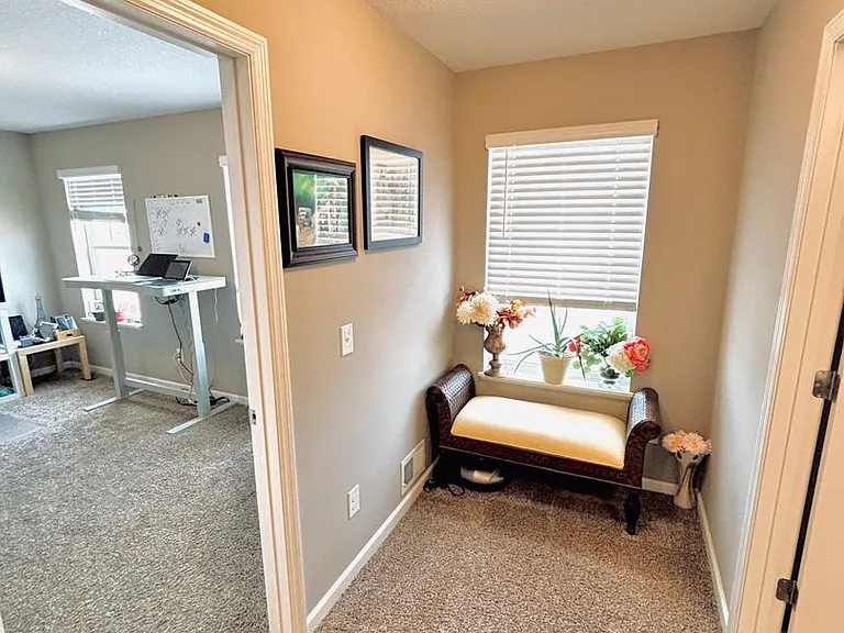1533 Linwood Cir — Photo 21