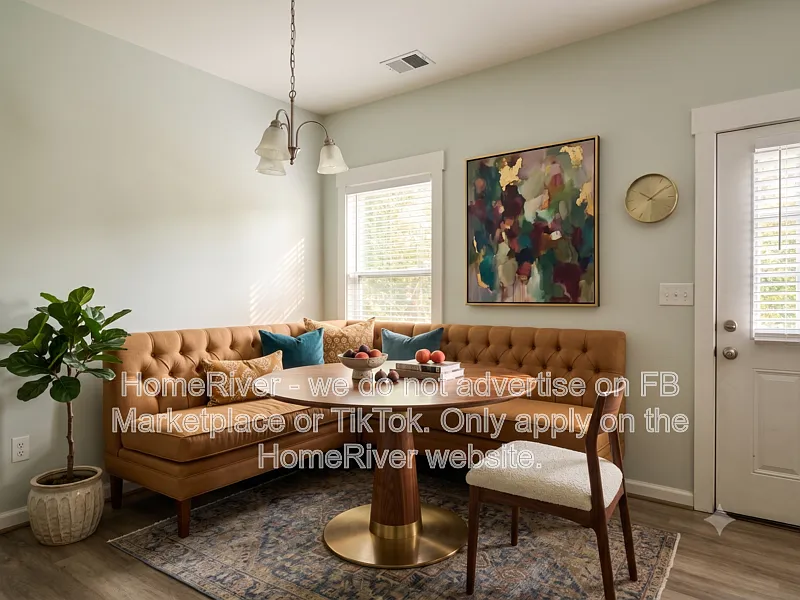 3 bed, 2.5 bath, 1760 sqft, $2,135 — Photo 3