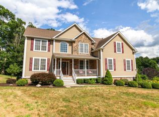 58 Derek Dr, Hopewell Junction, NY