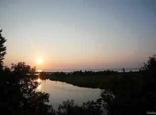 14 W Meadow Lane Extension, Stony Brook, NY 11790