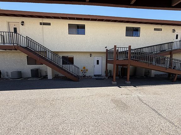 2nd image of 2578 Country Club Dr #2-1