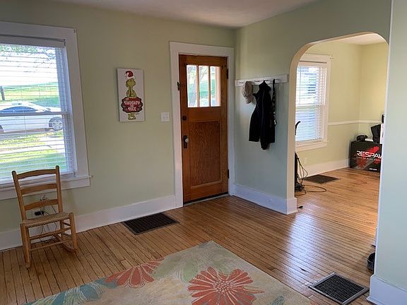 Front door/Dining Entry