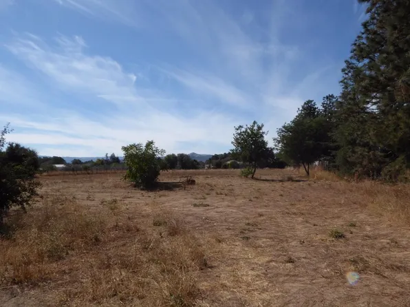 12865 Foothill Ave, San Martin, CA 95046
