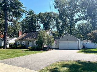 505 Converse St, Longmeadow, MA 01106