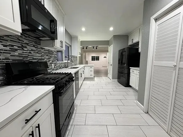 317 E Julian St, San Jose, CA 95112