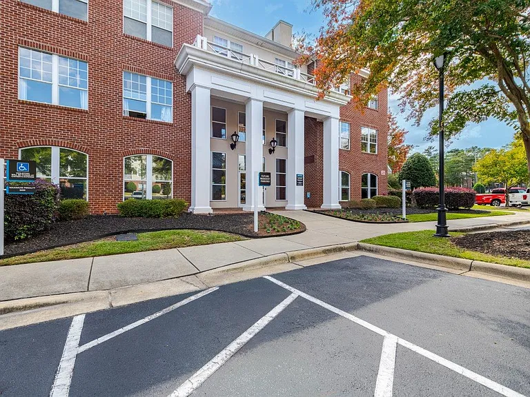 Westlake at Morganton Apartment Homes — Photo 27