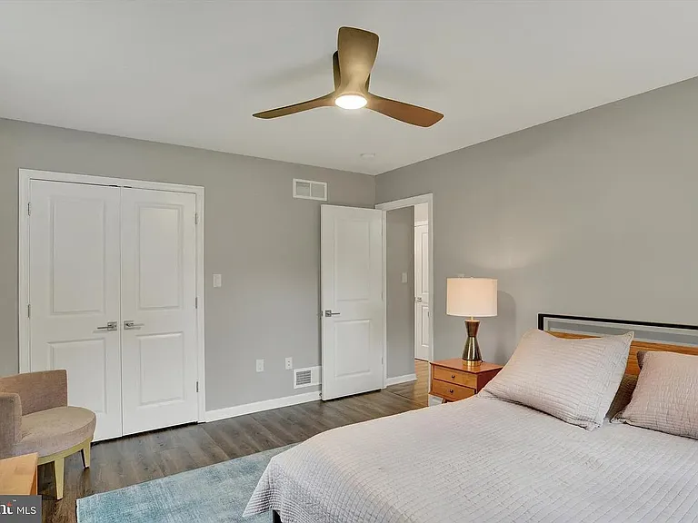 225 E Glenn Rd — Photo 9