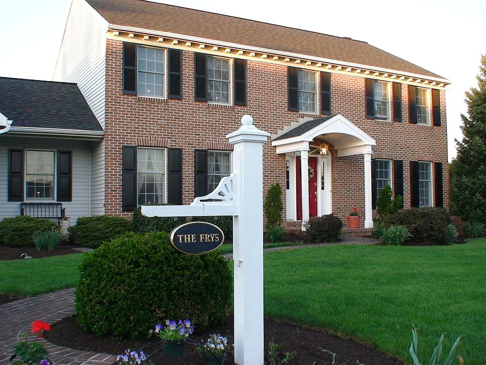 10 Fieldstone Court